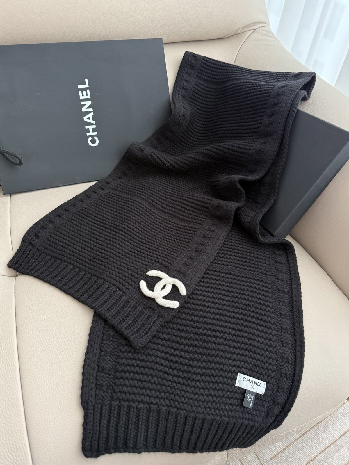 Chanel Black Ribbed Knit Scarf