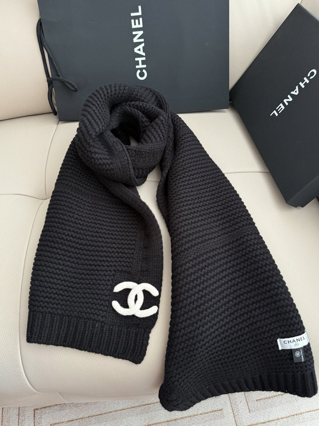Chanel Black Ribbed Knit Scarf